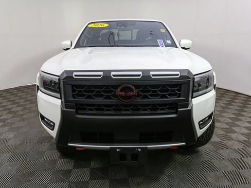 Used 2026 Nissan Frontier PRO-4X AWD/4WD image 4
