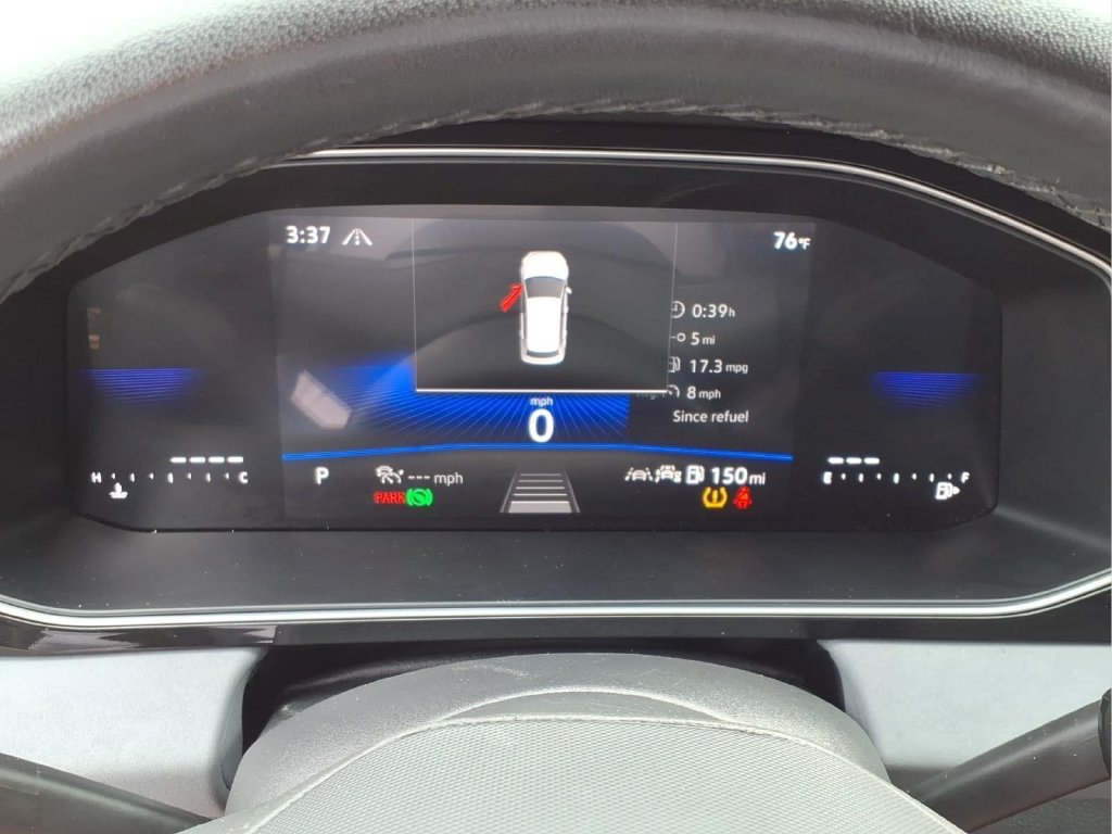 Used 2025 Volkswagen Jetta SE FWD image 13