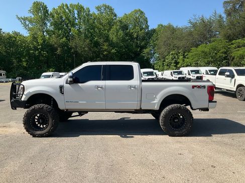Used 2021 Ford F350 Platinum AWD/4WD image 8