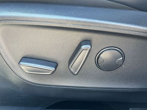 Used 2023 Ford Escape ST-Line image 23