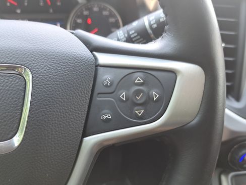 Used 2020 GMC Acadia SLE w/ Driver Convenience Package FWD image 18