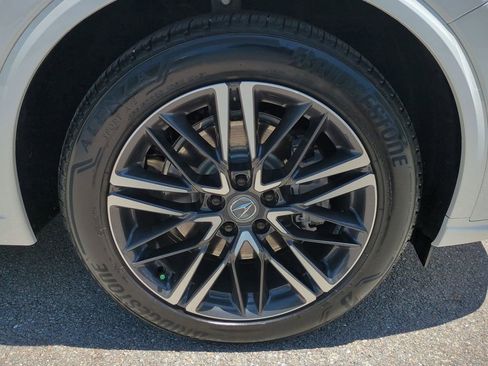 Certified 2026 Acura MDX SH-AWD w/ Advance Package image 11