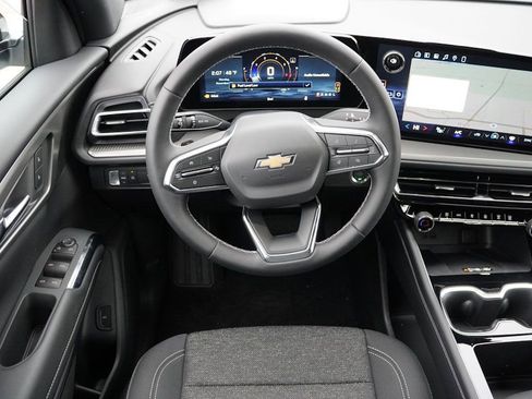 New 2026 Chevrolet Traverse LT w/ Driver Confidence Package image 13