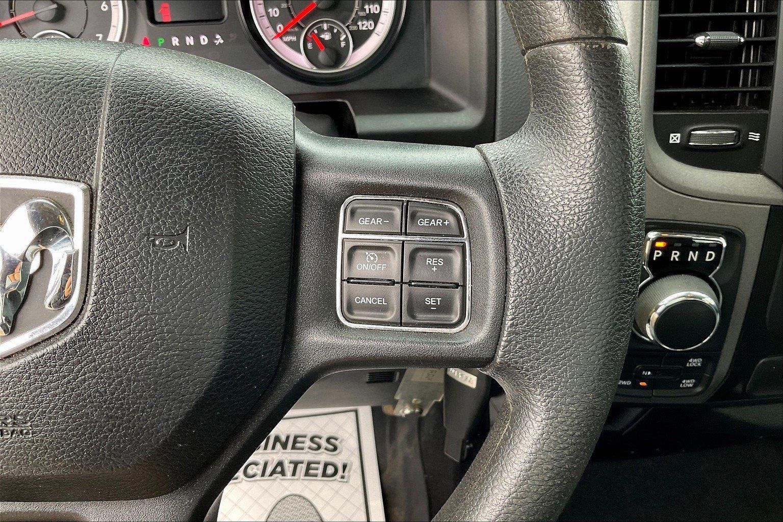 Used 2018 RAM 1500 Express w/ Express Value Package AWD/4WD image 17