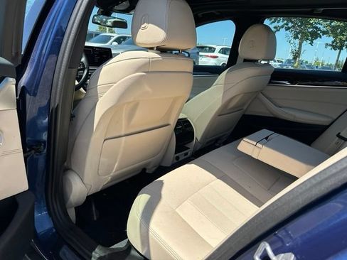 Used 2023 BMW 530i xDrive w/ Convenience Package AWD/4WD image 11