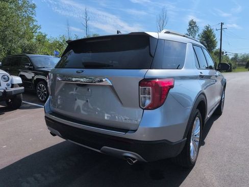 Certified 2023 Ford Explorer Limited w/ Limited Technology Package AWD/4WD image 5