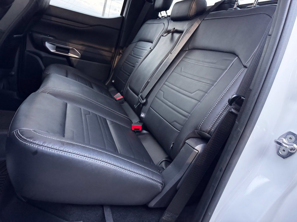 Used 2024 Ford Ranger Lariat w/ FX4 Off-Road Package AWD/4WD image 11