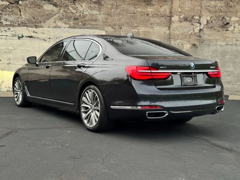 Used 2016 BMW 750i xDrive AWD/4WD image 7