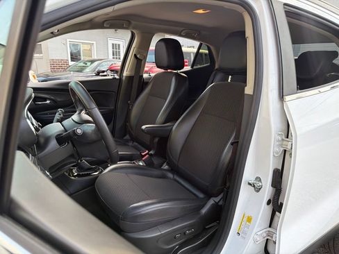 Used 2018 Buick Encore Preferred AWD/4WD image 18