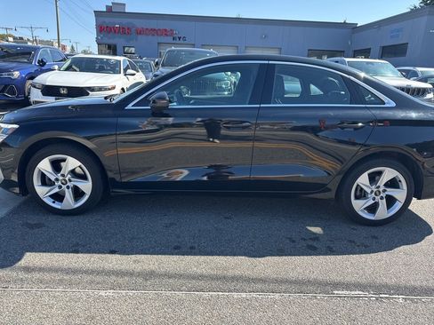 Used 2023 Audi A3 2.0T Premium FWD image 2