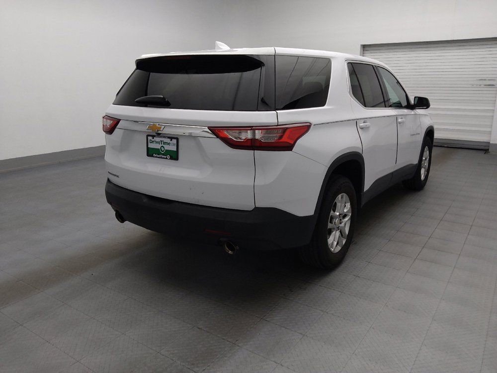 Used 2021 Chevrolet Traverse LS FWD image 9