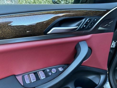 Used 2023 BMW X3 xDrive30i w/ Convenience Package image 9