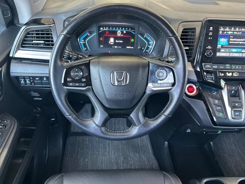 Used 2024 Honda Odyssey Touring image 14