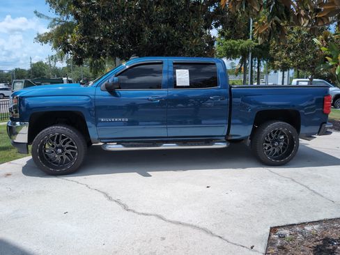 Used 2018 Chevrolet Silverado 1500 LT w/ All Star Edition AWD/4WD image 7