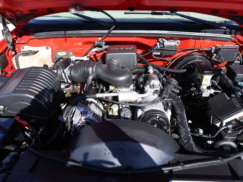 Used 1998 Chevrolet Suburban Z71 w/ Preferred Equipment Group 3 image 43