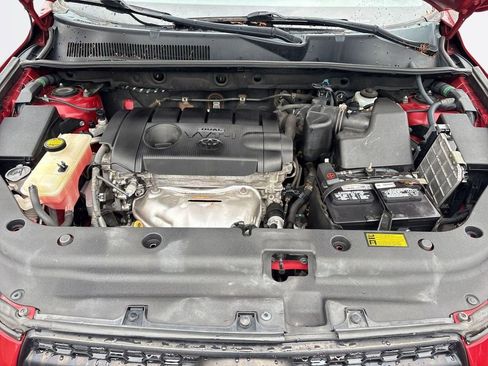 Used 2012 Toyota RAV4 4WD w/ Value Pkg image 31