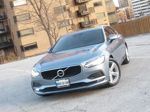 Used 2018 Volvo S90 T5 Momentum image 7