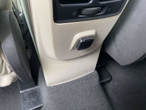 Certified 2017 Ford Escape SE FWD image 13
