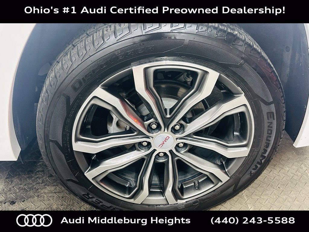 Used 2020 GMC Terrain Denali w/ Denali Premium Package AWD/4WD image 34