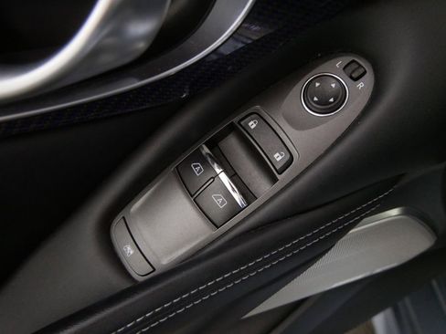 Used 2017 INFINITI Q60 Red Sport 400 image 15