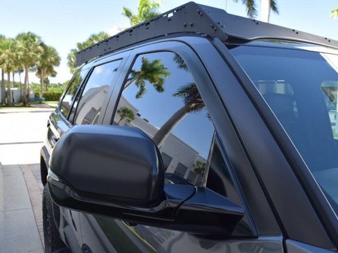 Used 2025 Toyota Sequoia TRD Pro AWD/4WD image 27