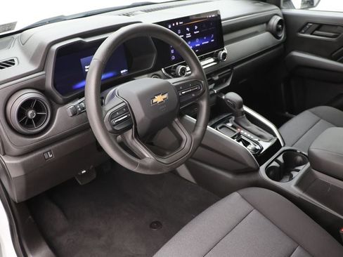 Used 2024 Chevrolet Colorado W/T w/ WT Convenience Package image 17