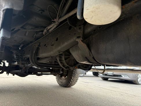 Used 2003 Ford F350 4x4 Regular Cab Super Duty image 12