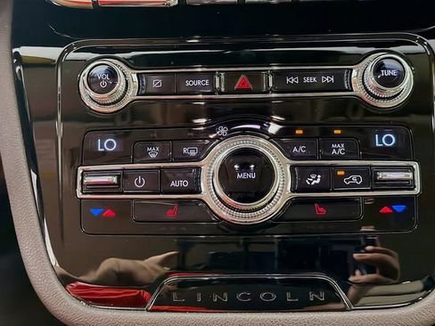 Used 2020 Lincoln Corsair FWD image 19