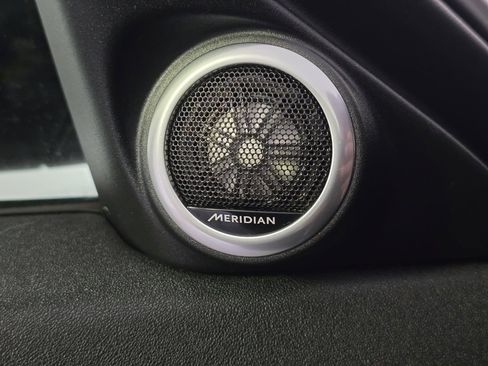 Used 2025 Land Rover Range Rover Evoque S image 9