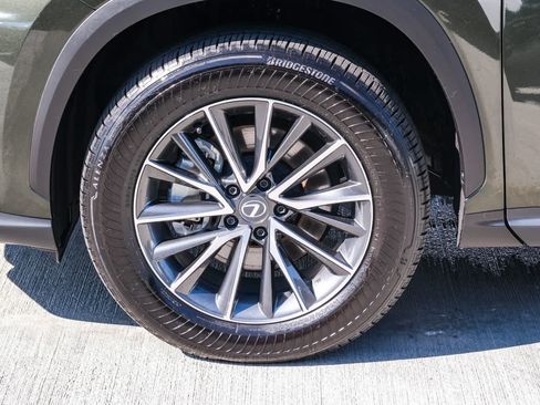Used 2025 Lexus NX 250 FWD image 10