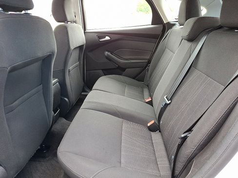 Used 2017 Ford Focus SE image 10
