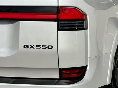 Used 2025 Lexus GX 550 550 Luxury image 26