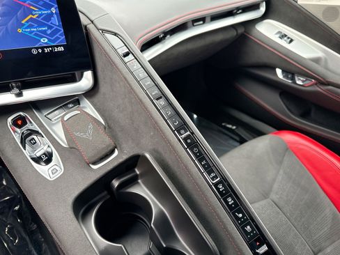Used 2023 Chevrolet Corvette Stingray Premium Conv w/ Z51 Performance Package image 21