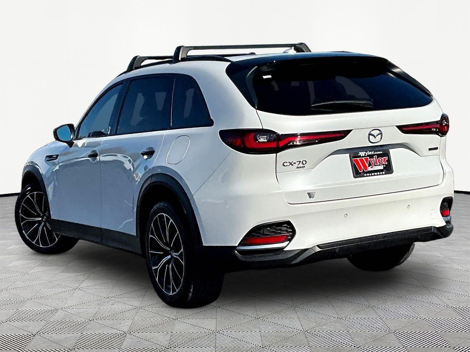Used 2025 MAZDA CX-70 Plug-In Hybrid w/ Premium Pkg AWD/4WD image 4
