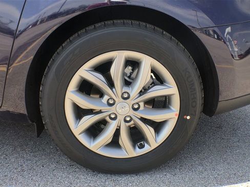 Used 2020 Kia Sedona EX image 45