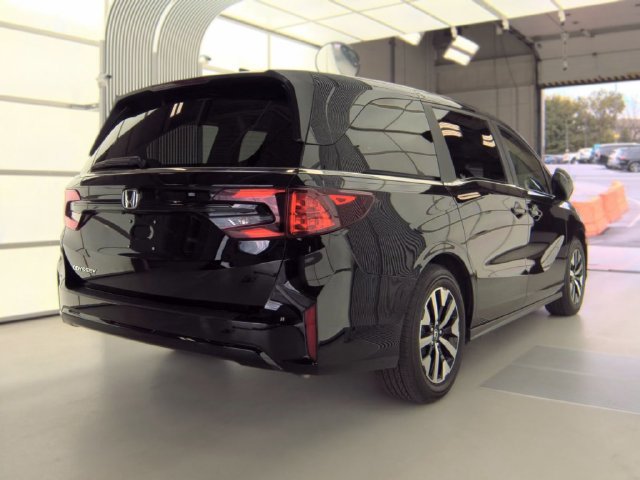 Used 2026 Honda Odyssey EX-L image 4
