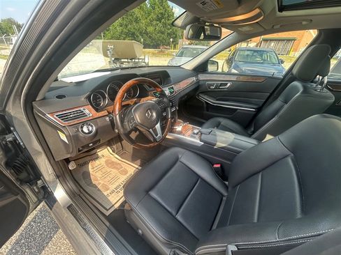 Used 2014 Mercedes-Benz E 350 Sedan image 13