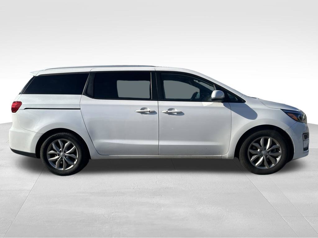 Used 2021 Kia Sedona EX FWD image 9