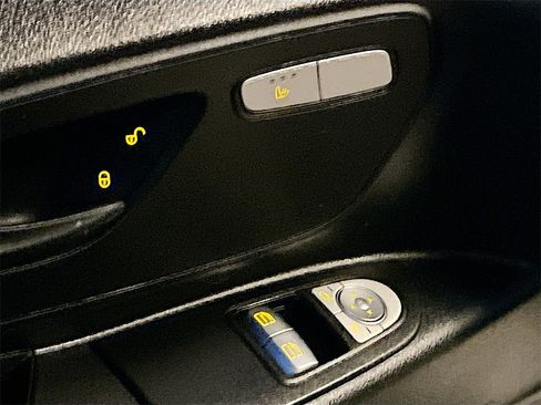 Used 2023 Mercedes-Benz Metris image 18