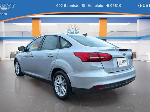 Used 2015 Ford Focus SE FWD image 9
