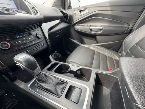 Used 2018 Ford Escape Titanium w/ Ford Safe & Smart Package image 25