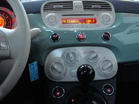 Used 2013 FIAT 500 Pop FWD image 23