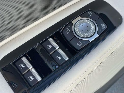 New 2026 Lincoln Nautilus Reserve image 11