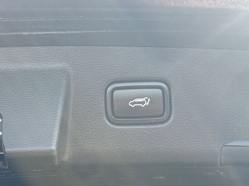 Used 2022 Kia Telluride SX w/ SX Prestige Package image 36