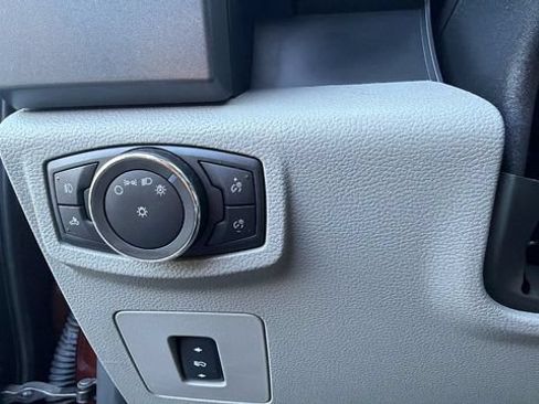 Used 2015 Ford F150 XLT w/ Equipment Group 301A Mid AWD/4WD image 20