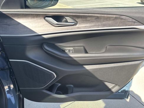 New 2026 Jeep Grand Cherokee Limited w/ Limited Altitude Package RWD image 14