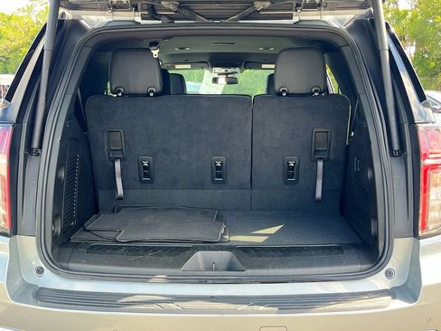 Used 2024 Chevrolet Tahoe LT RWD image 26