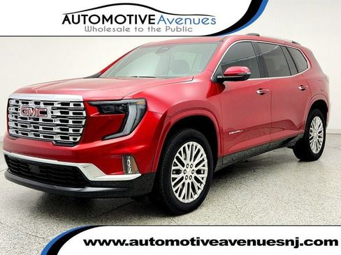 Used 2025 GMC Acadia Denali FWD image 1