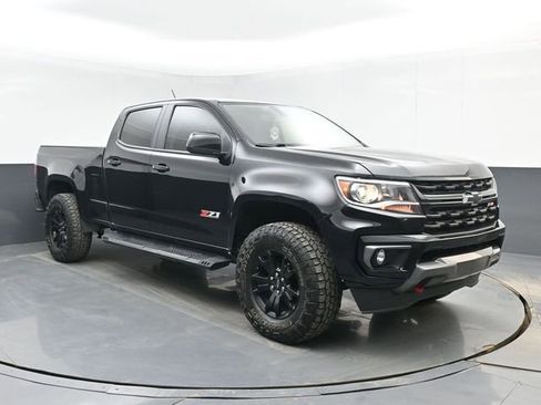 Used 2022 Chevrolet Colorado Z71 w/ Trail Boss Package image 2
