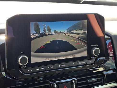 Certified 2024 Nissan Pathfinder SV image 25